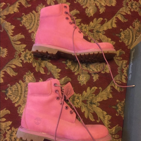 COPY - Pink Timberlands 8.5 - Picture 4 of 8